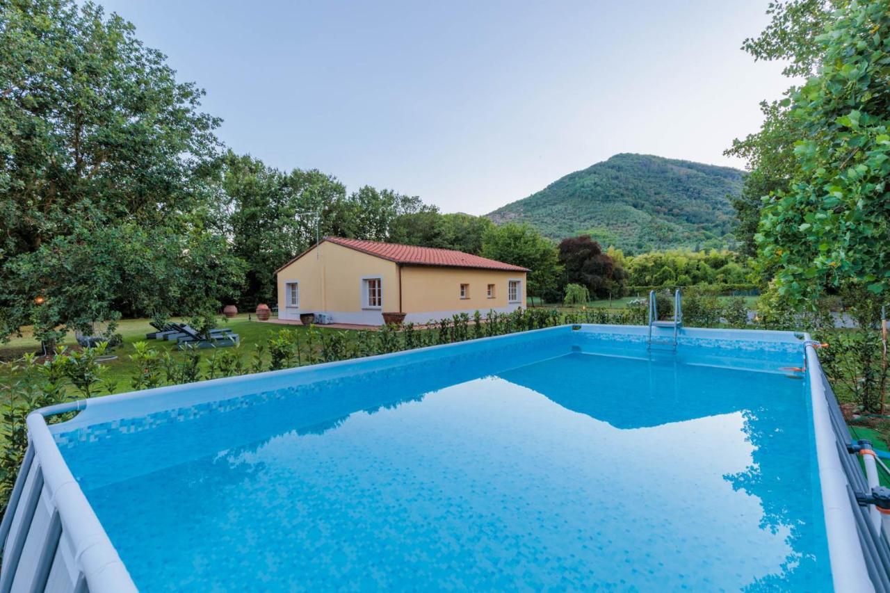 Villa Bassotta, A Charming Cottage 루카 외부 사진