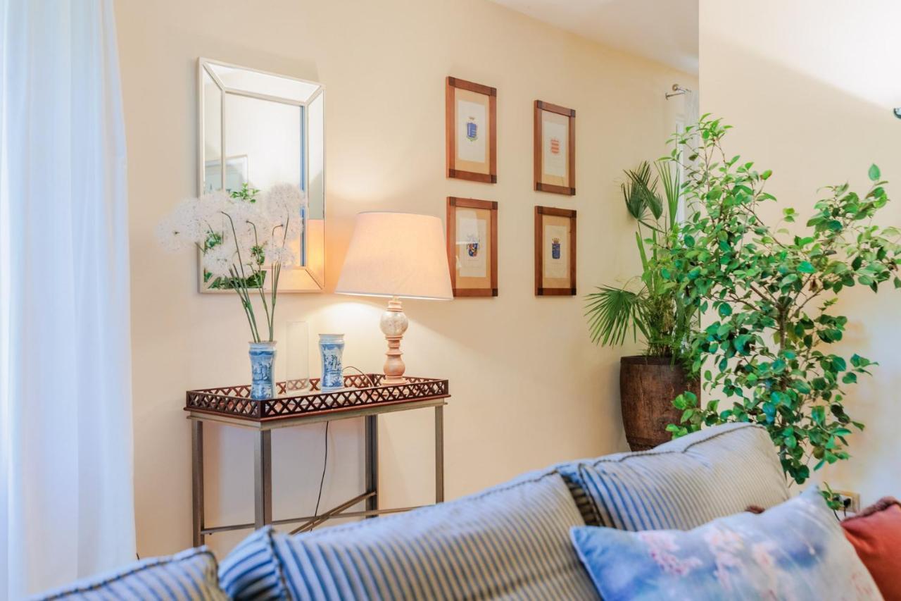 Villa Bassotta, A Charming Cottage 루카 외부 사진